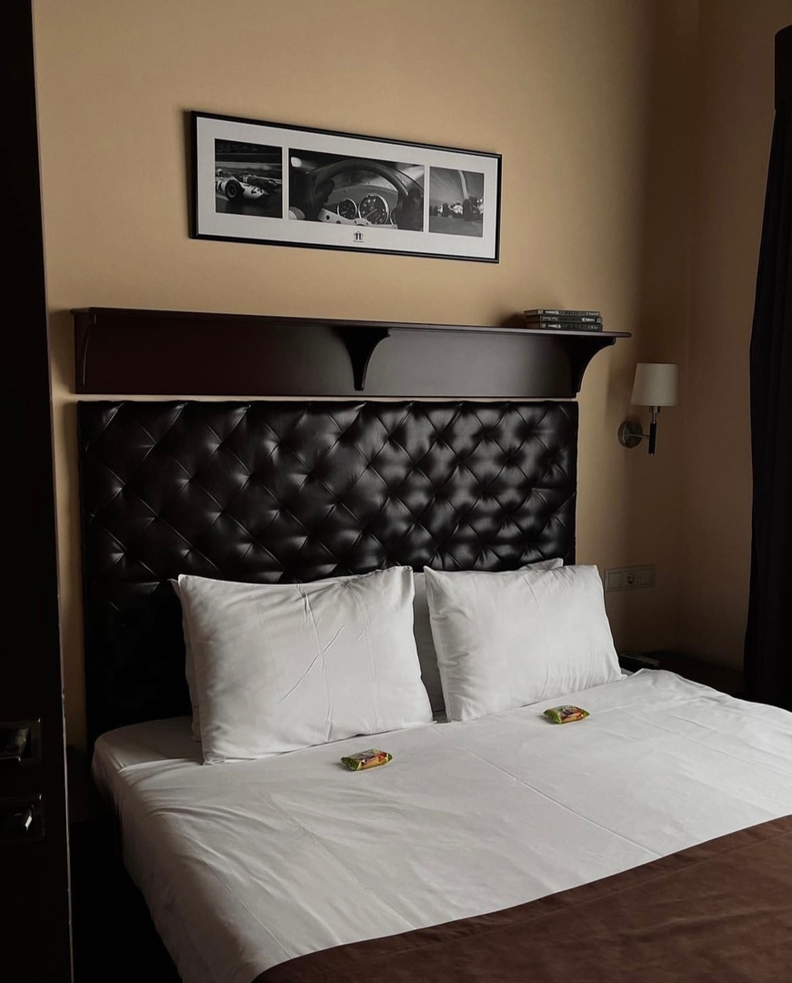 https://back.b.devtwin.multikey.studio/media/place/11-hotel-garden-sy-ACB5YzNI.jpg
