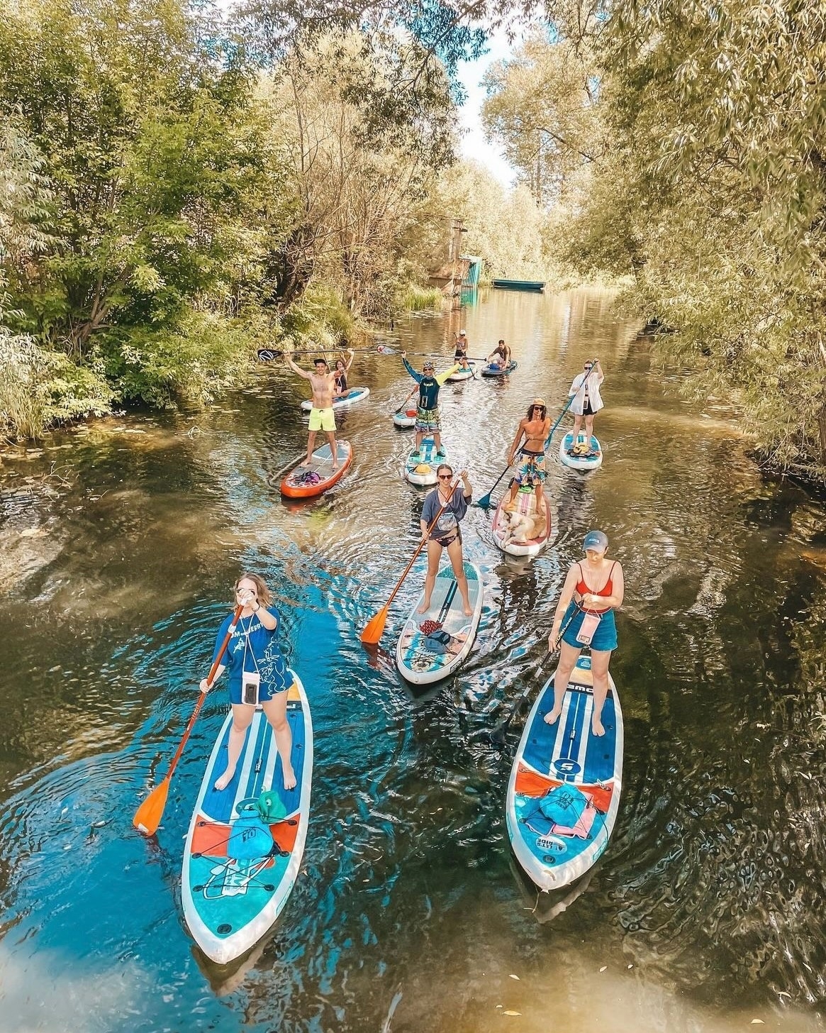 https://back.b.devtwin.multikey.studio/media/place/lets-ride-sup-iDeJjKdo-vk.jpg