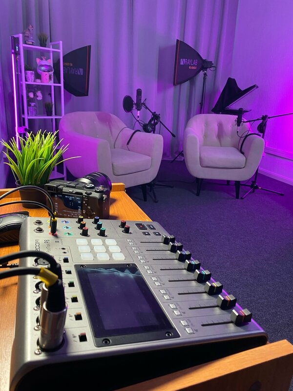 https://back.b.devtwin.multikey.studio/media/place/none-XL_24.jpeg