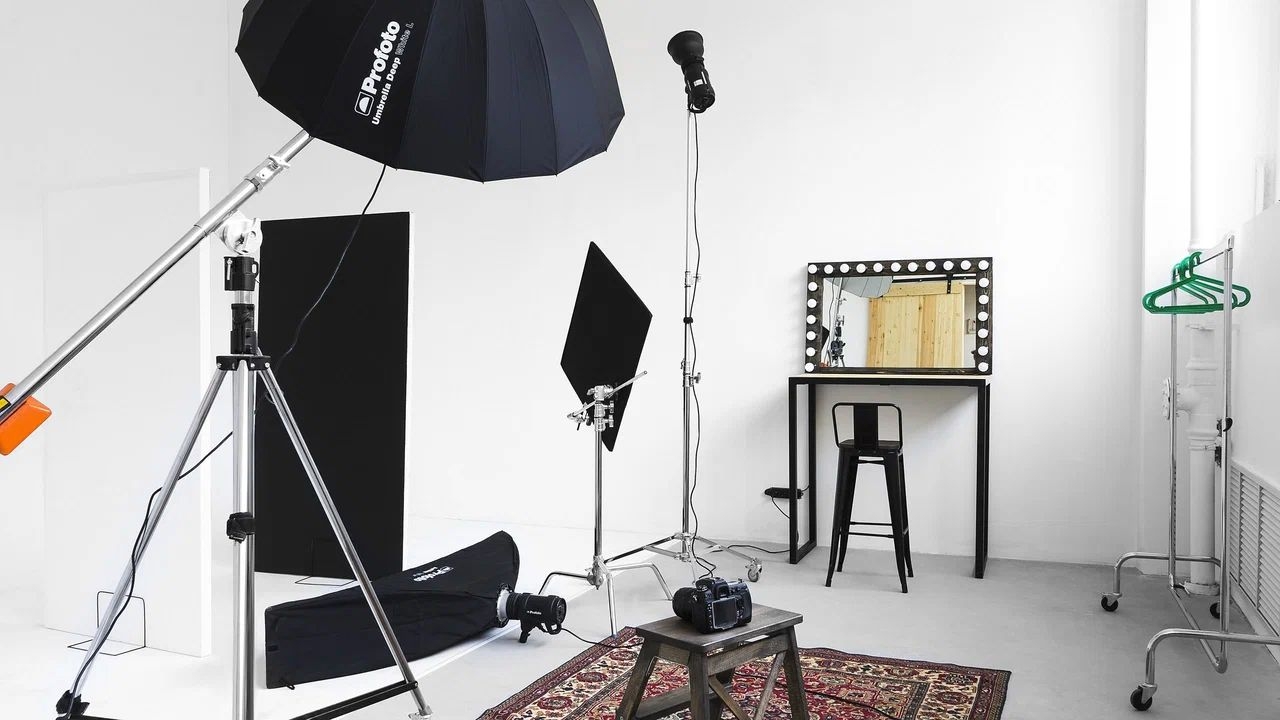 https://back.b.devtwin.multikey.studio/media/place/none-XXXL_1.webp_SIcUR13.jpeg