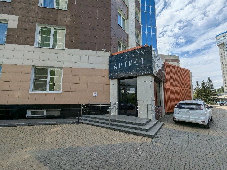 https://back.b.devtwin.multikey.studio/media/place/none-XXXL_3.webp_TQXvIC1.jpeg