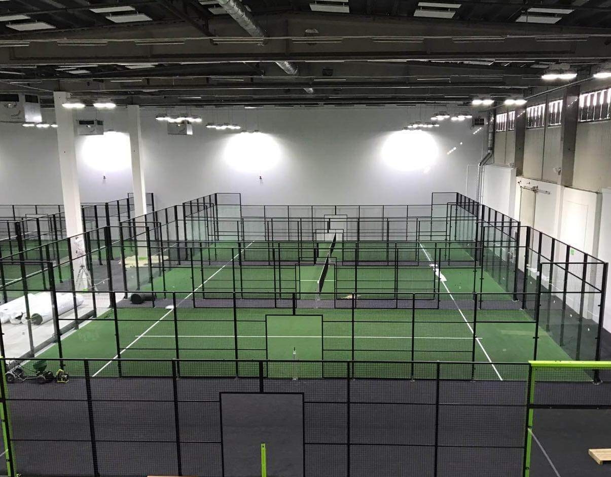 https://back.b.devtwin.multikey.studio/media/place/none-Zlatan-Ibrahimovic-Padel-Su%C3%83de.jpg