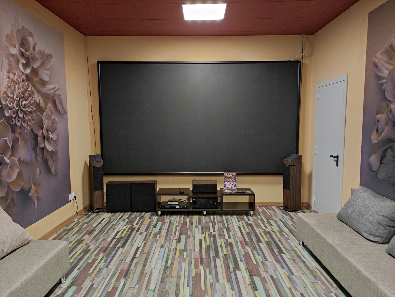 https://back.b.devtwin.multikey.studio/media/place/none-evADwyNhH-A.jpg