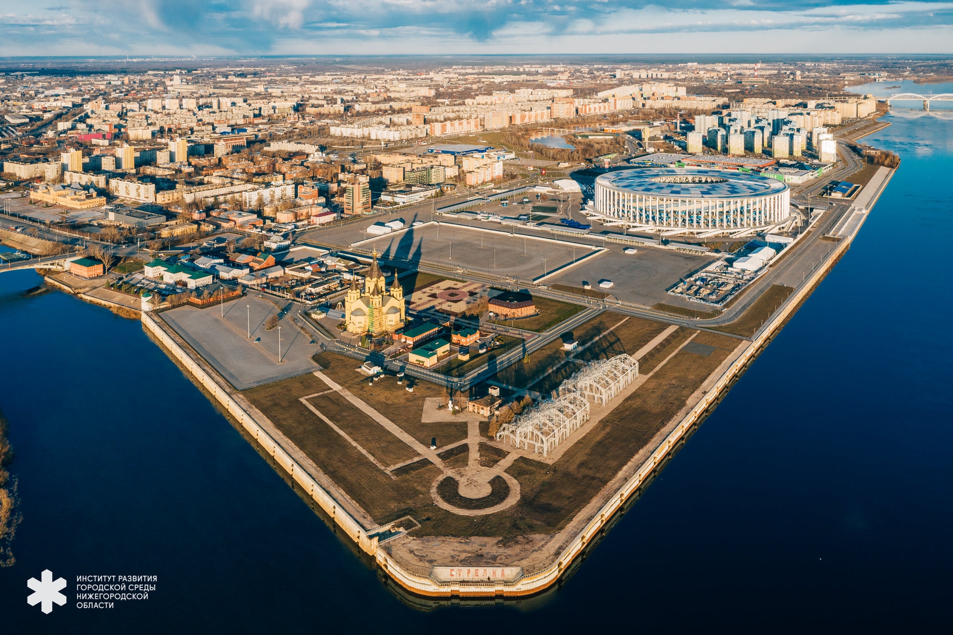 https://back.b.devtwin.multikey.studio/media/place/none-strelka.jpg