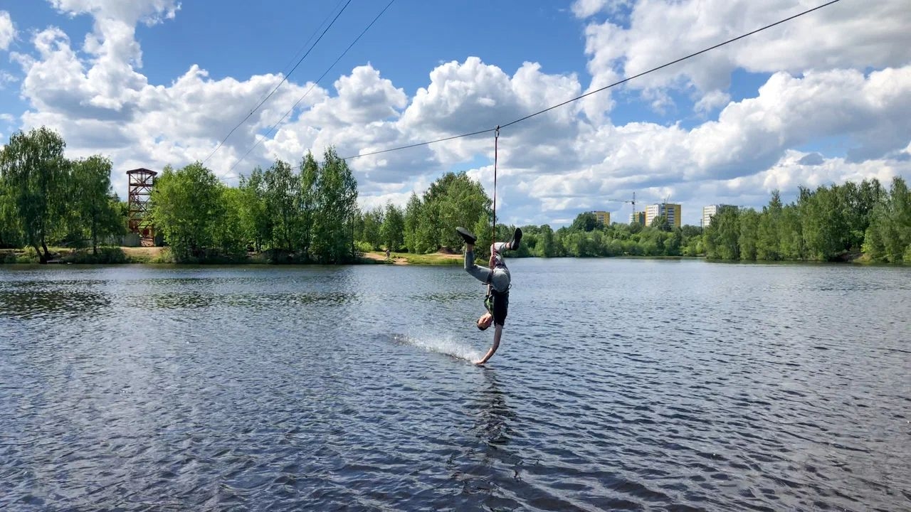 https://back.b.devtwin.multikey.studio/media/place/zip-line-XXXL_33.webp.jpeg